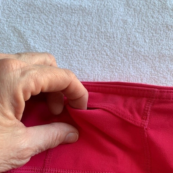 Athleta Bright Pink Mid-Rise Capri Length Leggings Size S - Picture 6 of 10